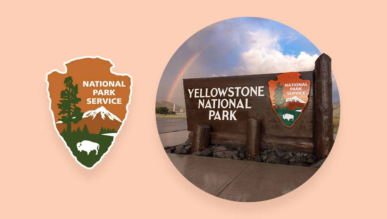 Photo of the Yellowstone National Park entrance sign
